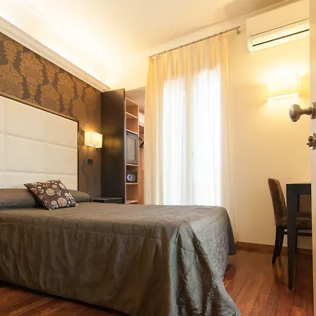 Hotel Touring 4*