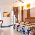 Hotel Touring 4*