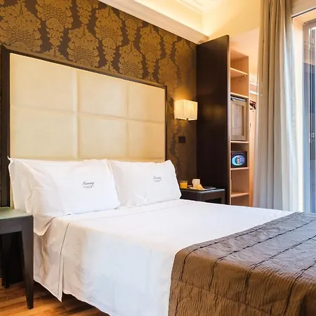 Touring Hotel