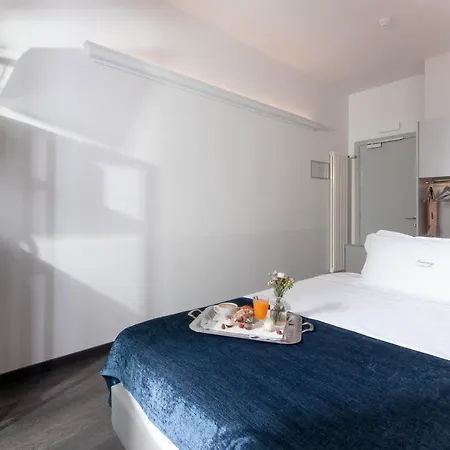 Touring 4* Bologna