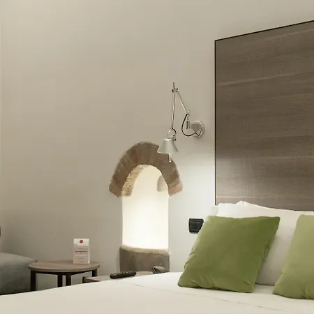 Touring 4* Bologna