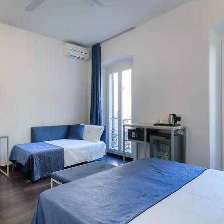 Touring Ξενοδοχείο 4*