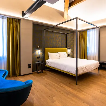 Ξενοδοχείο Touring 4*