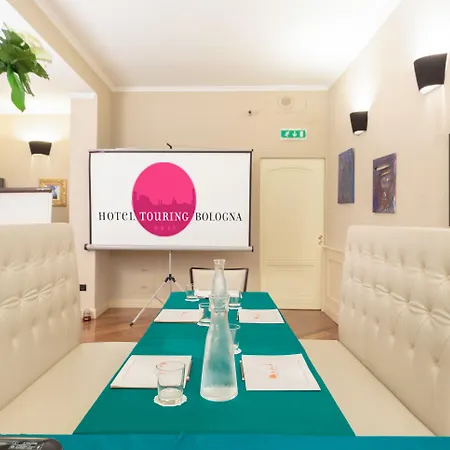 Touring Ξενοδοχείο 4*